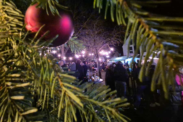 21. Kayher Weihnachtsmarkt im Pfarrgarten vom Heimat-Geschichts-und-Trachtenverein Kayh 2024