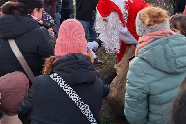 Geschenke vom Nikolaus auf dem Kayher Weihnachtsmarkt 2024