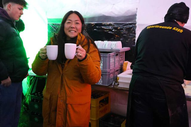 Gute Laune am SF-Kayh-Stand Gute-Laune-am-SF-Kayh-Weihnachsmarkt-Stand-2025